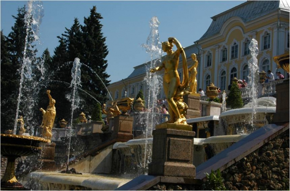 Concerto de OntoArte na Sala Branca do Grande Palácio de Peterhof